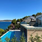 PREDIVNA LUSKUZNA VILA II PRVI RED DO MORA